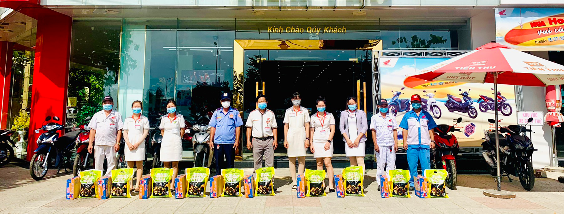 Tiến Thu Triển Khai Chiến Dịch Hỗ Trợ Lương Thực Thực Phẩm Cho Toàn Thể Cán Bộ Nhân Viên Và Người Dân Khu Vực Cách Ly