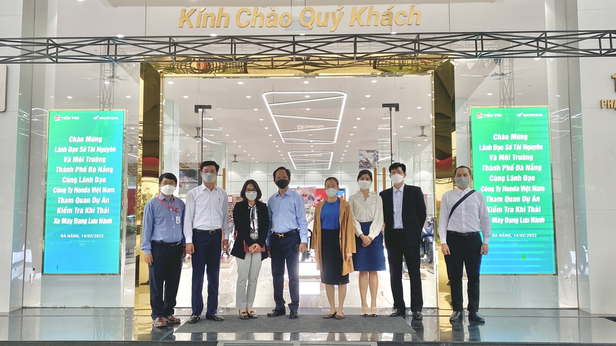 Tiến Thu Tiếp Đón Lãnh Đạo Sở Tài Nguyên- Môi Trường Thành Phố Đà Nẵng Và Lãnh Đạo Công Ty Honda Việt Nam Đến Tham Quan Dự Án Kiểm Tra Khí Thải Xe Máy Đang Lưu Hành.